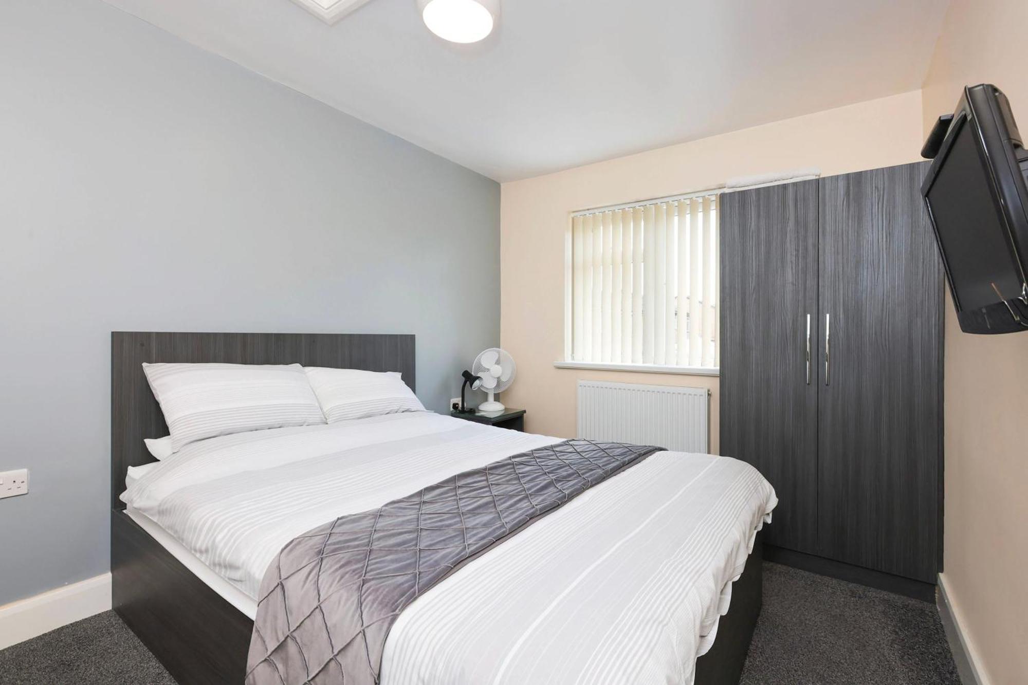 Oyo Honeycroft Lodge Uxbridge Eksteriør bilde