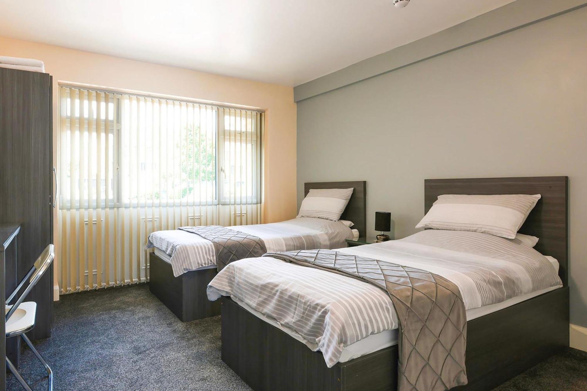 Oyo Honeycroft Lodge Uxbridge Eksteriør bilde